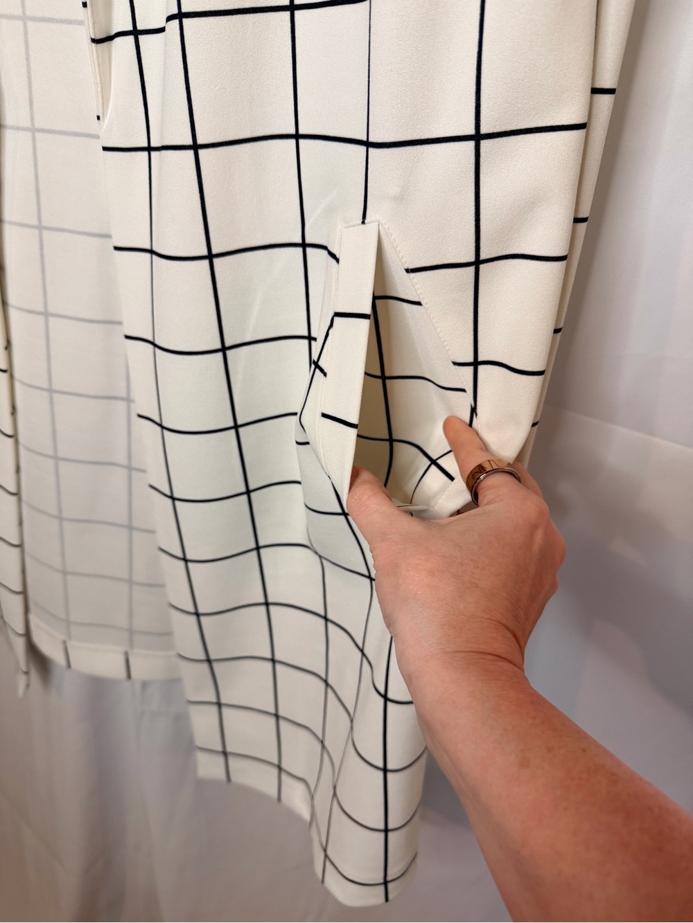 MELLODAY White Windowpane Blazer with Black Grid - Picture 5 of 7